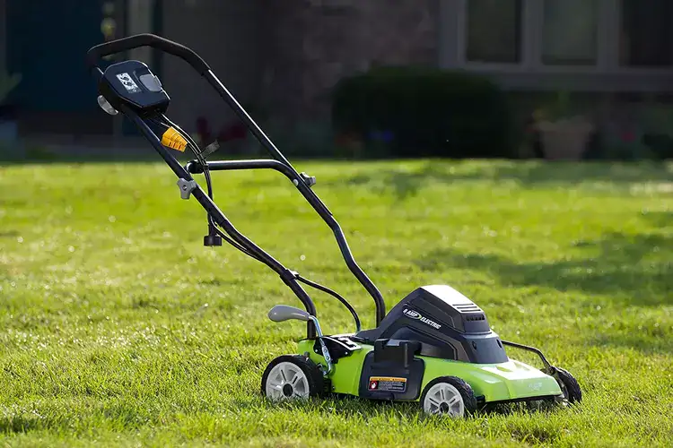 Earthwise 50214 review - The best corded electric lawn mower?