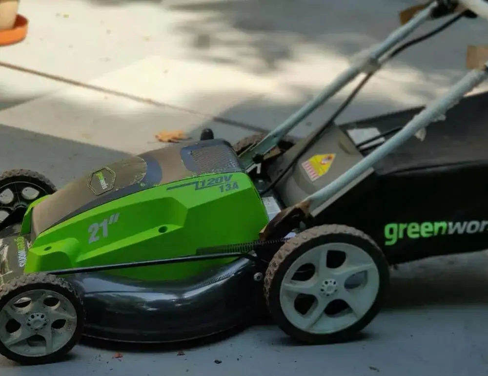 Greenworks 25112 Review - Is it worth the money?