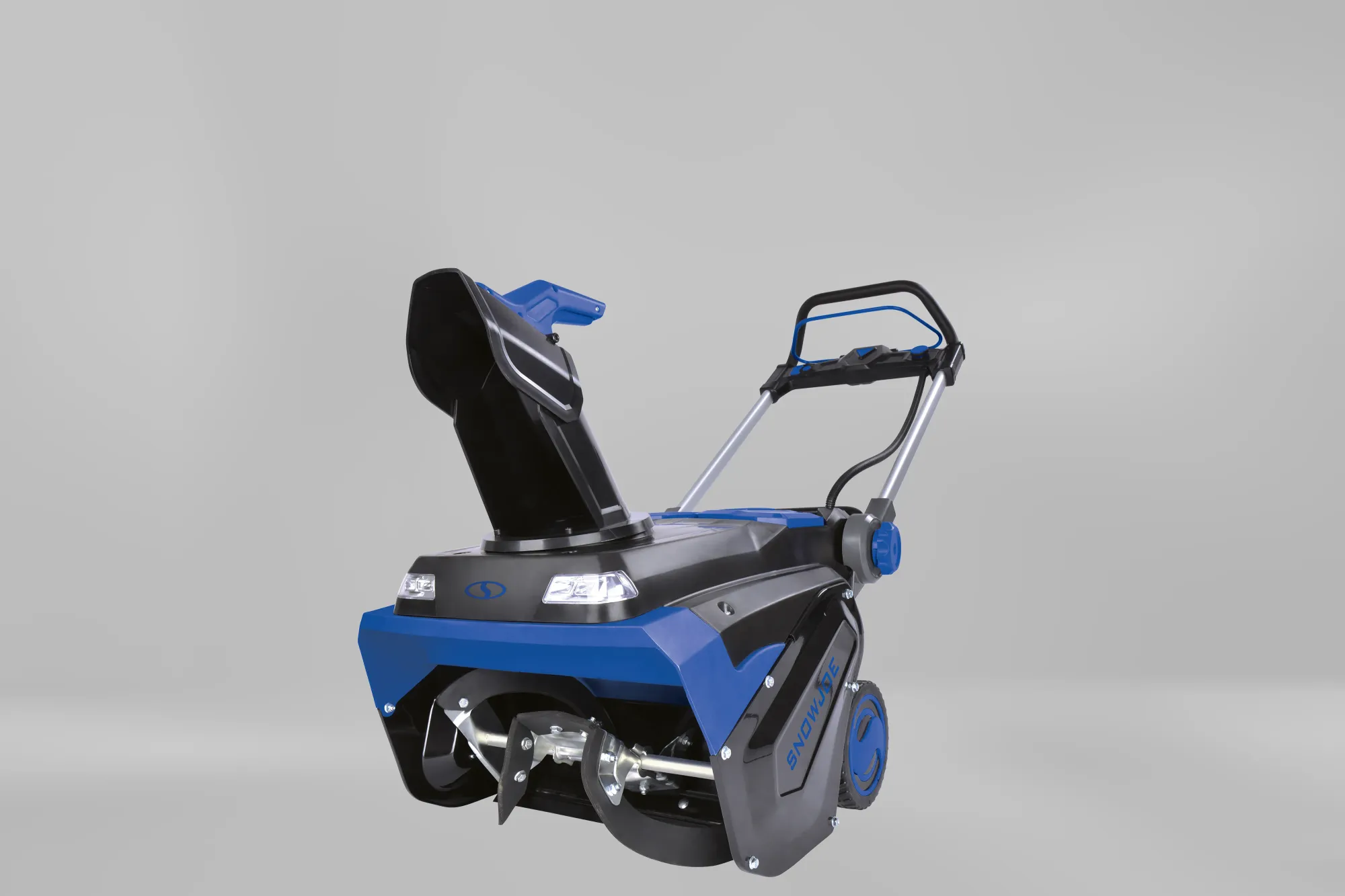 Best Cordless Snow Blower in 2023: Powerful & Affordable