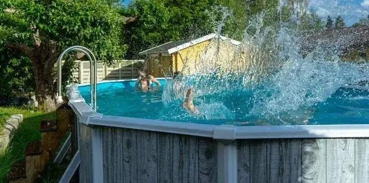 Best Above Ground Pools for Families in 2023 (Buying guide & Reviews)